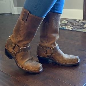 FRYE boots, never used, amazing condition